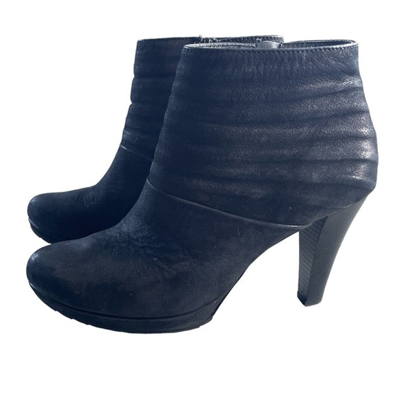 Paul Green Black Leather Zip Up Stacked Heel Ankle Boot, Sz 7.5, Made in Austria